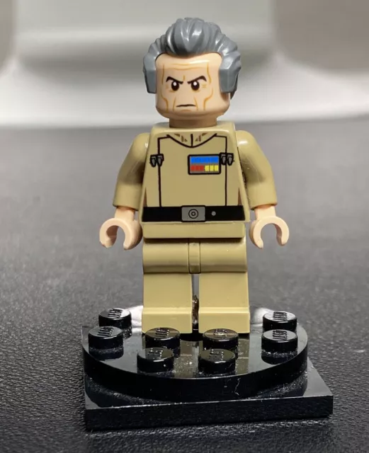 Lego Star Wars Minifigur: sw0741 (Grand Moff Wilhuff Tarkin)