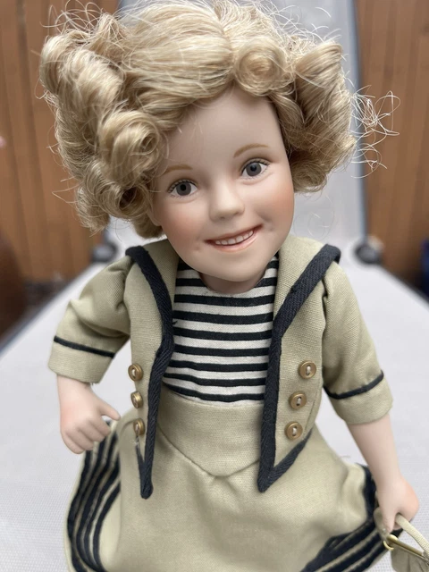 Shirley Temple Porcelain Doll 10 In Danbury Mint Wee Willie Winkie Doll