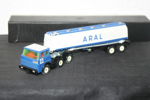 Lot De Camions Miniatures SIKU - Mercedes LP608, Hanomag Henschel, FAUN Chasse-neige - 1:55