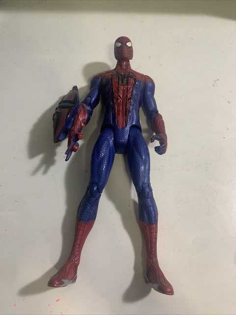 Hasbro Marvel 2012 Spiderman Movie Talking Light Up 10” Action Figure