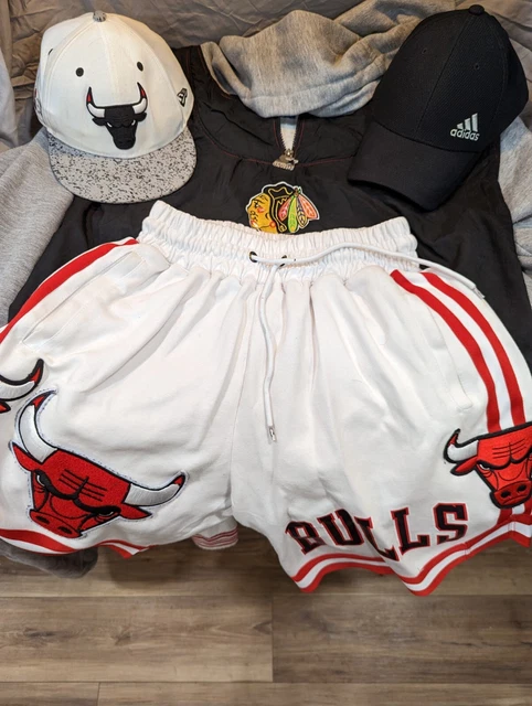 Pre Owned Chicago Bulls Blackhawks Gear Starter Jacket Shorts Hats Pre Owned Chicago Bulls Blackhawks Gear Starter Jacket Shorts Hats