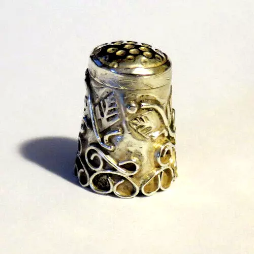 Antique Thimble - Marked: Jch Taxco Mexico 925 Sterling Silver Trailing Leaves