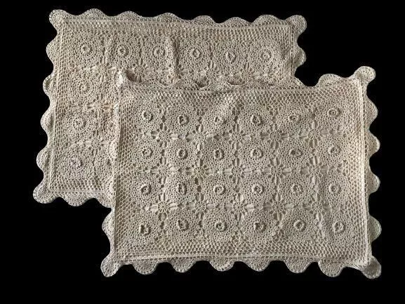 2 Vintage Keeco IRISH ROSE Pillow Shams Crochet Lace Beige 21”x27” NOS