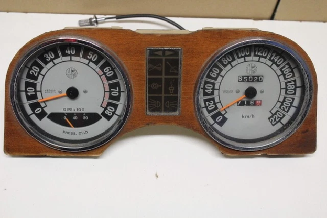 compteur, tableau de bord ALFA ROMEO 2000 giulia bertone