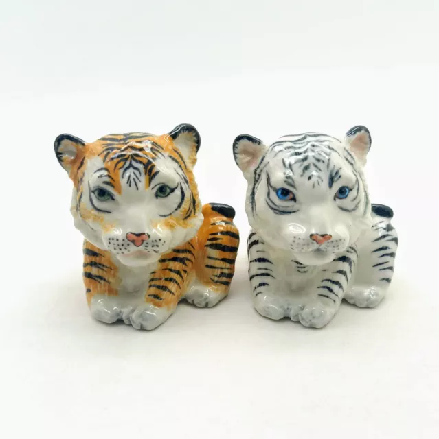 2 Tiger Figurine Ceramic Salt & Pepper Shaker S&P Collectible Kitchen - KSP013-S