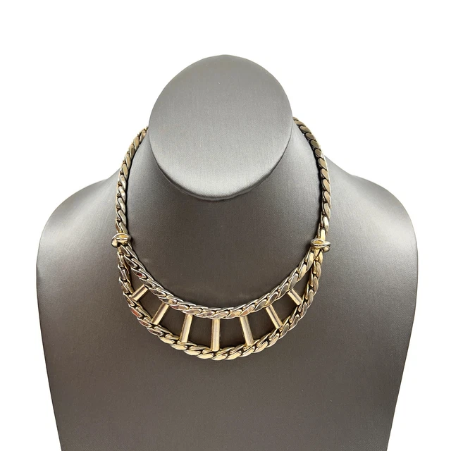Circa 1945 Coro Pegasus Chunky Gold Tone Chain Openwork Bib Necklace