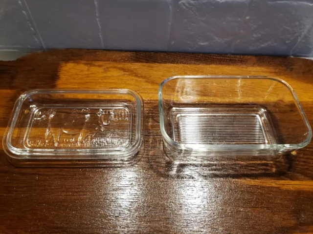 Beurrier en verre, décor tête de vache. Années 1960 - 1980 vintage old  french butter glasses box
