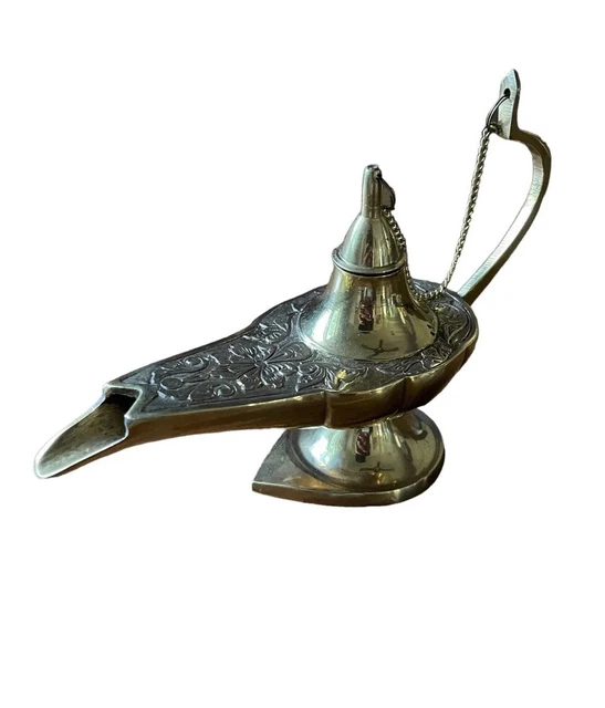 Brass Genie Lamp Home Decoration Gold Colored Aladdin’s Lamp GUC 5.5''