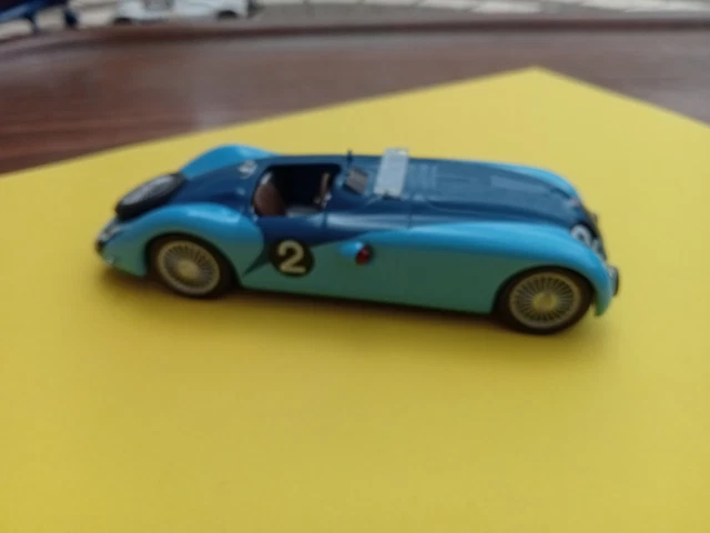 Franklin Mint 1/24 Bugatti 57SC 1936 Rouge – Collection Neuve Avec Boîte Et Brochure