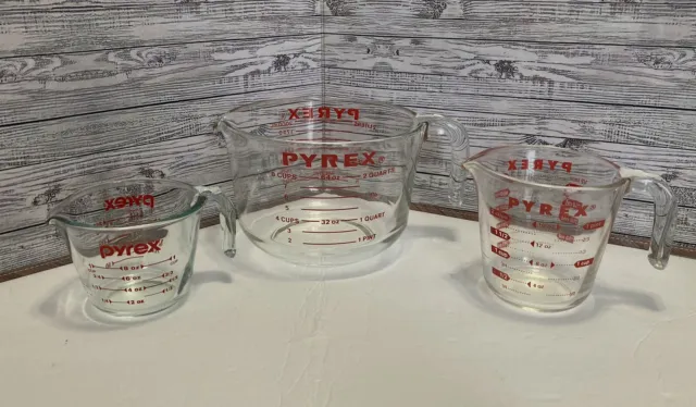 https://www.picclickimg.com/Uh8AAOSwmOJlj49x/Lot-Of-3-VTG-Pyrex-Glass-Measuring-Cups.webp
