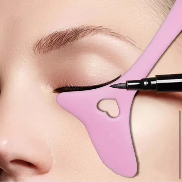  Chanel Precision Eyelash Curler : Beauty & Personal Care