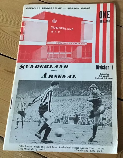 Sunderland v Arsenal - Division One- April 1969 inc Magazine