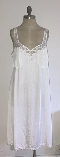Sottoveste completa tradizionale M & S bianca taglia 20 UK, finitura in pizzo