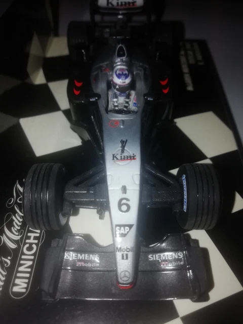 voiture F1 1/43 mclaren minichamps 2