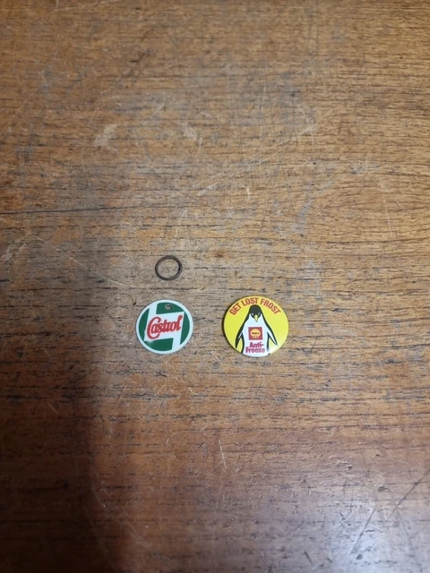 Vintage Original Castrol Motor Oil Key Ring – KFD101C – Classic Petroliana Advertising – Made In UK