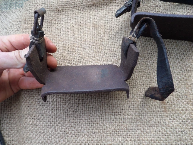Antique Wrought Iron Horse Stirrups 19Th Century Blacksmith Hand Forged 2
