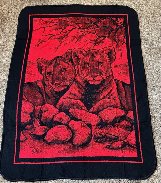 VINTAGE SAN MARCOS Red Black Lioness Lion Cub Blanket Reversible 63 x