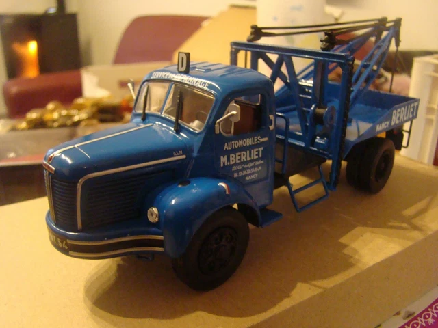 Camion Semi MAN F2000 Miniature 1/43 - Marque Hobby Cars, Métal Zamak, Neuf En Boîte