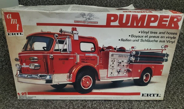 POMPIER - CAMION DE POMPIER AERO CHIEF