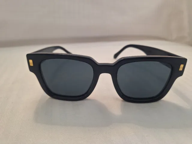 Louis Vuitton® LV Escape Square Sunglasses