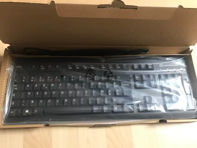 Clavier filaire NEC PS/2 Logitech Deluxe Keyboard Y-SU61