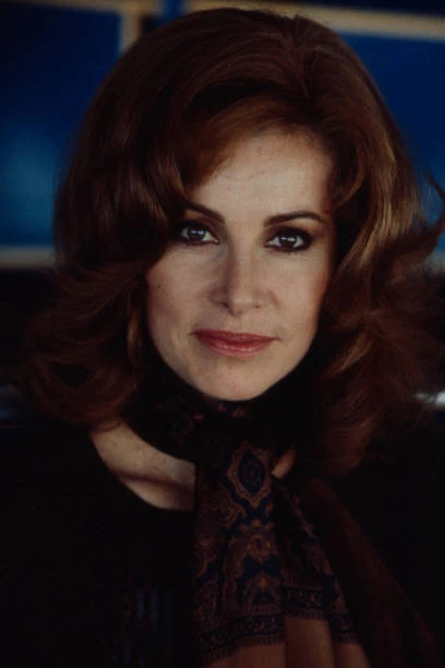 STEPHANIE POWERS IN the tv mini-series 'Hollywood Wives'- 1985 Old