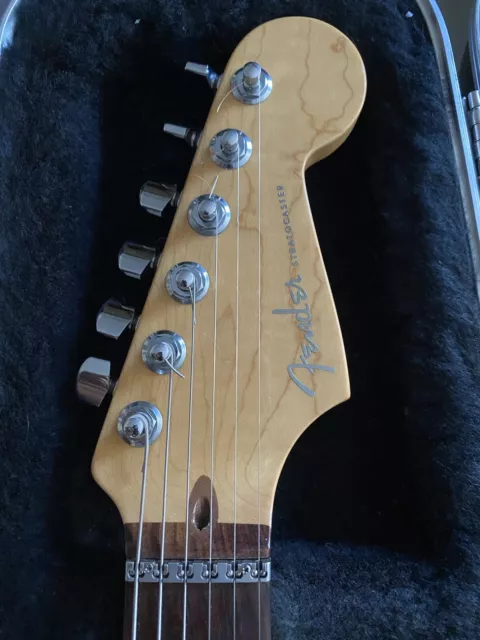 fender usa stratocaster deluxe 2