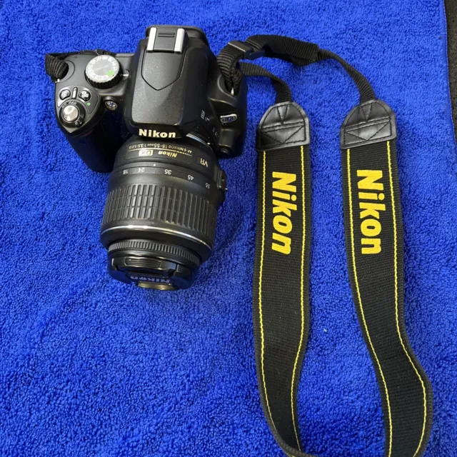 Nikon D D60 10.2MP Digital SLR Camera w/ AF-S DX 18-55mm F3.5-5.6G
