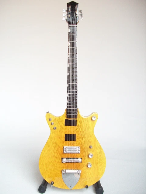Guitare miniature de Malcolm Young AC-DC
