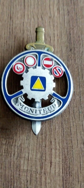 FRANCE - INSIGNE BREVET TIREUR AU CANON DE 20 mm EUR 12,00 - FR
