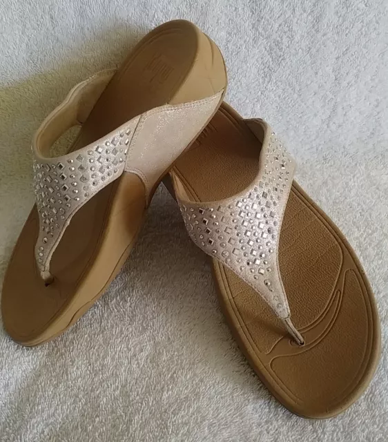 Fit Flop Womens Beige W Rhinestone Top Thong Wedge Sandal Sz 8