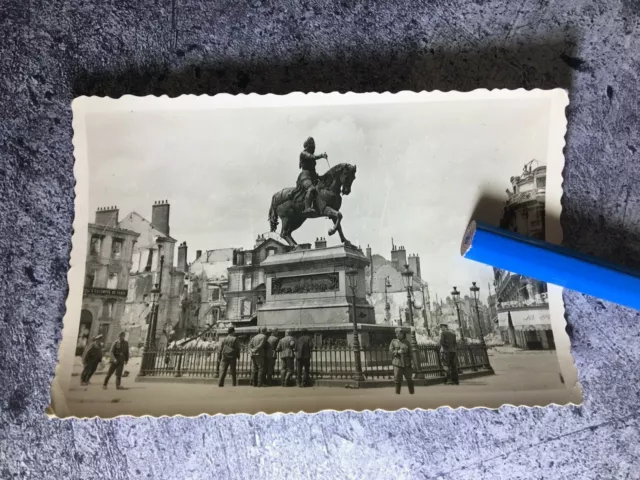 Orig. Foto Straßenszene Frankreich 2. WK Orelans Orléans 1