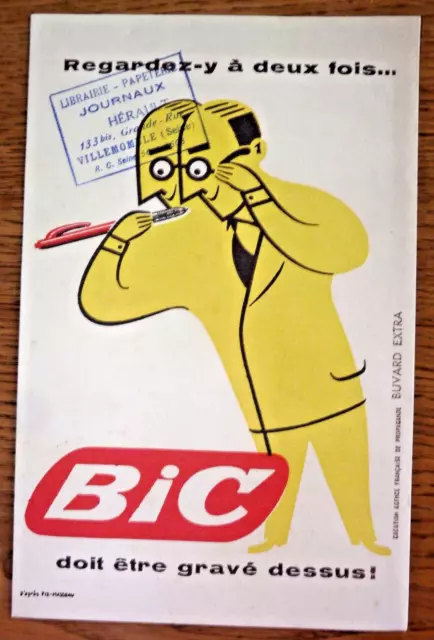 Buvard -  Bic Regardez-Y À Deux Fois..tampon Journaux Hérault Villemoble (Seine)