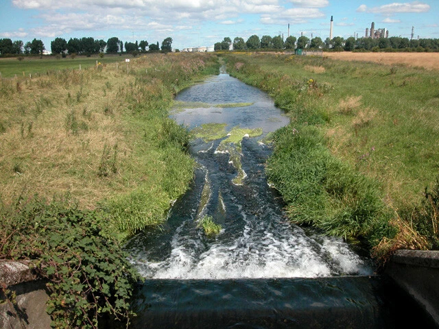 Photo 6x4 Weir on River Gowy Ellesmere Port To control drainage and river c2005