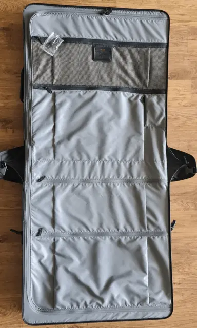 Tumi Alpha 2 Extended/Long Trip 4 Swivel Wheeled Garment Bag Black $1295 Retail 2