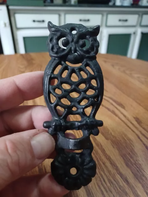 Vintage Cast Iron Owl Swivel Bracket Wall Mount Hook Holder