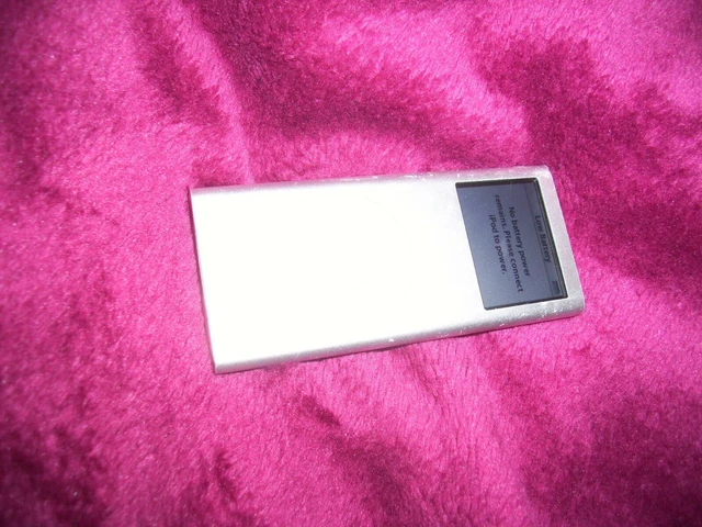 Apple Ipod Nano 2nd Generation Silver  (4GB) Model A1199  lot6