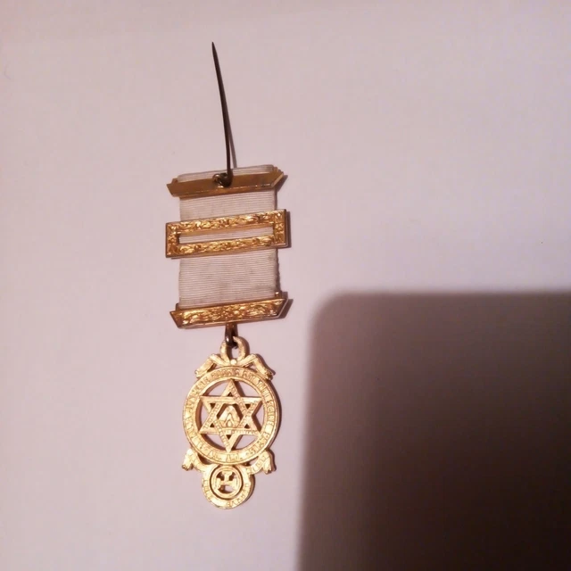 masonic-medal-si-talia-juncere-possis-sit-tibi-score-satis-7-99