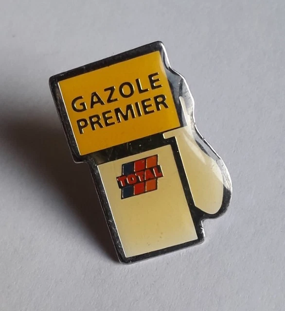 Collection De Pins Vintage – Stations, Logo Total, Gazole, Premier, Lot