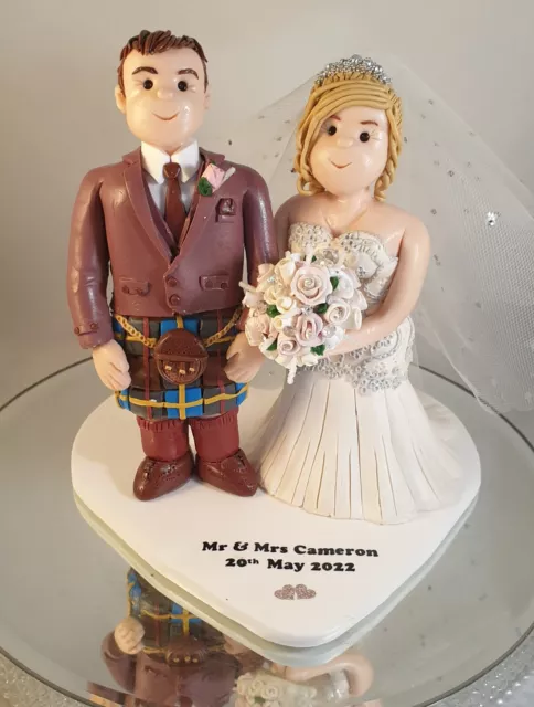 Personalisierte Hochzeitstorte Topper gleiches Geschlecht Braut und Bräutigam detailliertes Paar Ton