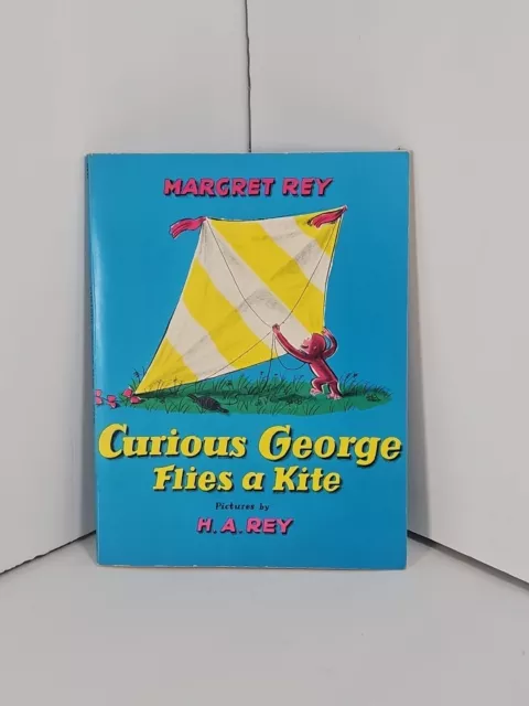 CURIOUS GEORGE Flies A Kite by H.A. Rey 1958 First Printing Sandpiper Edition