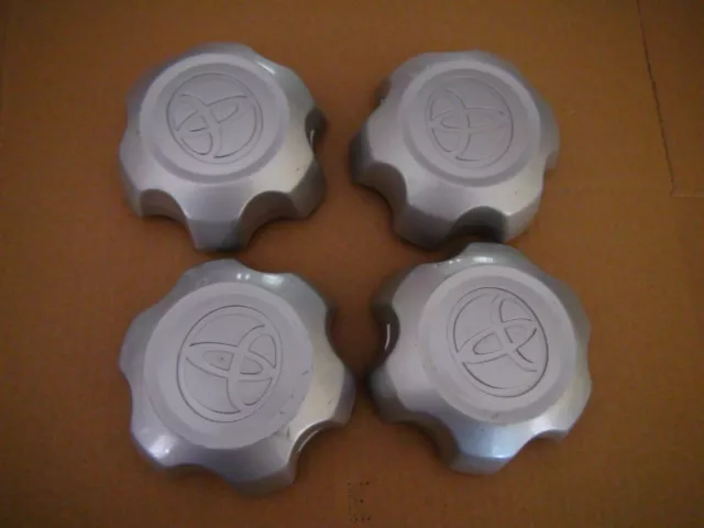 Genuine Toyota Hilux Factory wheel centre wheel hub caps for 6 stud rim wheel 4x