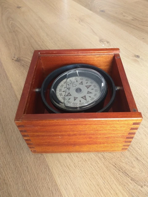 Ancien Séparateur De Boussole De Navigation En Laiton Avec Porte-craie, Inde