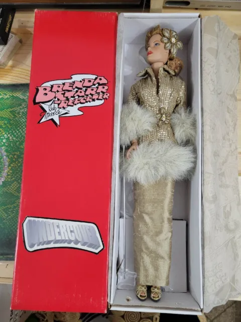 Robert Tonner Brenda Starr UNDERCOVER 16" Doll - Aurora Starr - with Orig Box