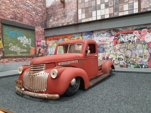 GMC avec zodiac POMPIERS (Solido référence 3135) - Voiture miniature 1