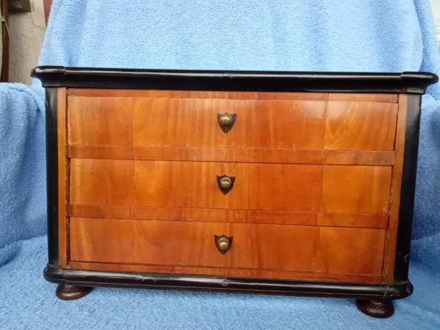 Antike  Biedermeier Modellkommode Miniaturkommode Kirschbaum um 1830 2