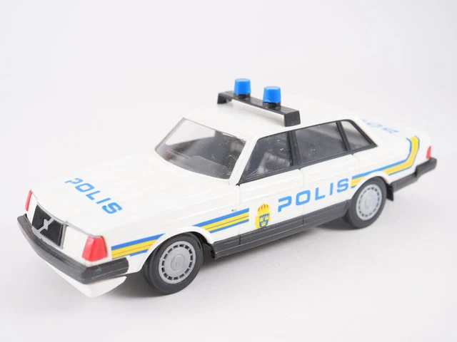 STAHLBERG Finland Volvo 66GL plastique 19 cm neuf en sachet d