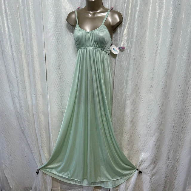 NWT VTG M L SEAFOAM GREEN Nightgown GRECIAN Nylon Sexy SOFT SHINY NEGLIGEE