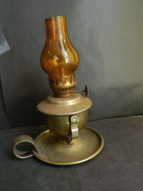 Vintage Brass Mini Finger Swivel Oil Lamp Amber Glass Chimney   4 1/2 in