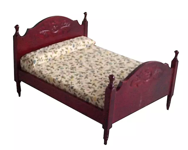 DOLLS HOUSE 1/12th DOUBLE BED IN MAHOGANY WOOD WITH FLORAL MATTRESS